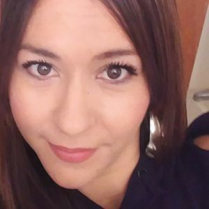 Meet your Posher, Deanna